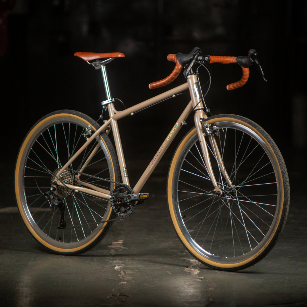Traveller S Beige 9 velocidades Shimano Forever Bikes